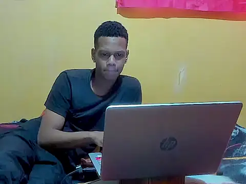 Snapshot of aunstin_mohamme chatting on February 2026 06:38:01 PM aunstin mohamme online show from February 2026 06:38:01 PM