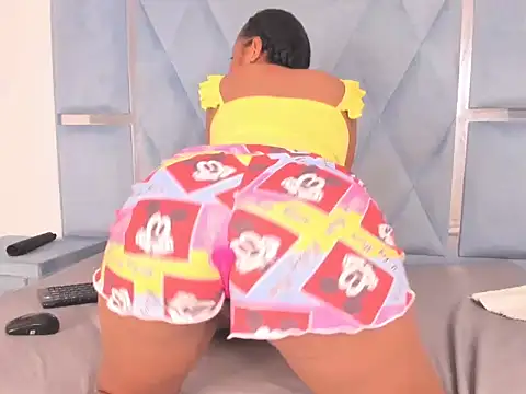 Snapshot of sweetdesireasm chatting on January 2026 08:03:01 PM sweetdesireasm online show from January 2026 08:03:01 PM