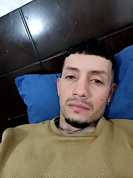 Snapshot of white_boy_li chatting on April 2026 04:12:01 AM white boy li online show from April 2026 04:12:01 AM