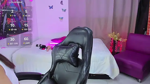 Snapshot of lune_rose chatting on February 2026 01:15:02 AM lune rose online show from February 2026 01:15:02 AM