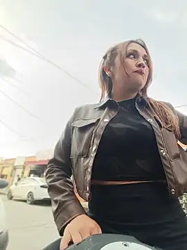 Alejandra N online show from July 2026 09:16:01 PM