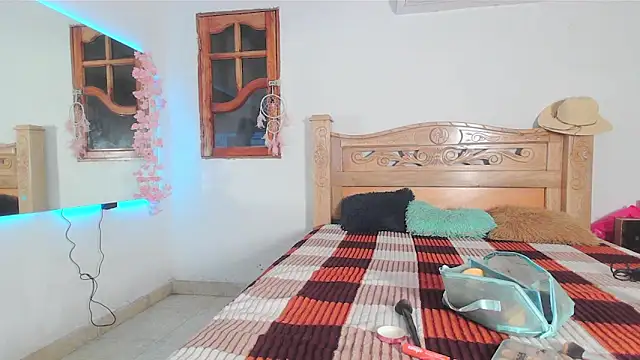 bratz glloe online show from March 2026 02:46:01 AM