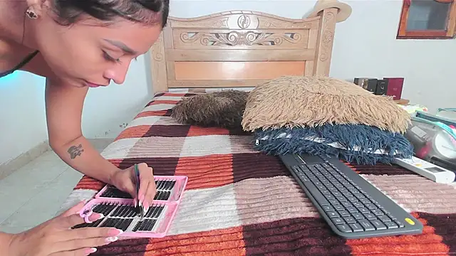 bratz glloe online show from July 2026 06:47:02 AM