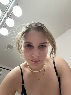 Snapshot of SassynNatty chatting on February 2026 02:42:02 AM SassynNatty online show from February 2026 02:42:02 AM