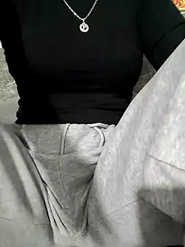 Snapshot of -LunaLust chatting on January 2026 01:52:02 AM -LunaLust online show from January 2026 01:52:02 AM