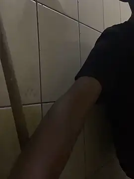 Snapshot of BigAndBeaut chatting on February 2026 09:09:02 PM BigAndBeaut online show from February 2026 09:09:02 PM