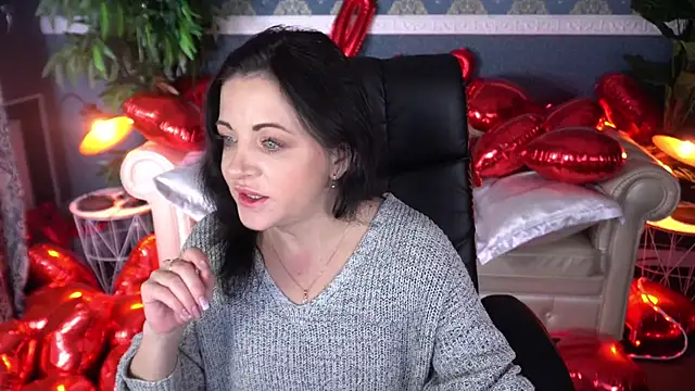 Dafni Monn online show from February 2026 06:37:01 AM