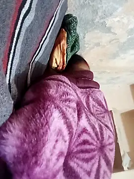 Snapshot of Hasmi_hot09 chatting on February 2026 06:46:01 PM Hasmi hot09 online show from February 2026 06:46:01 PM