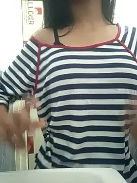 xoxoashi online show from March 2026 12:33:01 PM