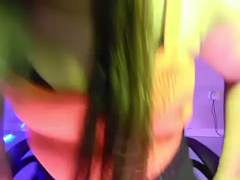 Snapshot of CutieVibe01 chatting on January 2026 08:10:02 PM CutieVibe01 online show from January 2026 08:10:02 PM