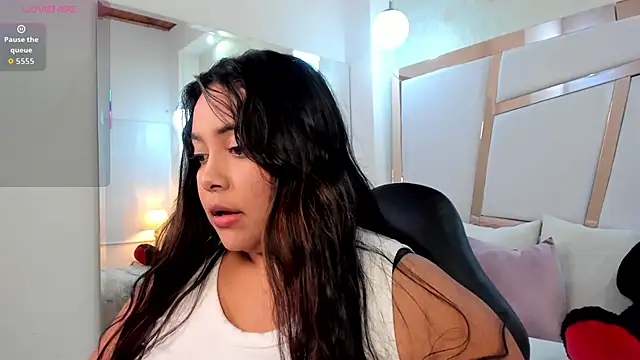 Snapshot of tatikanyx chatting on February 2026 05:09:02 PM tatikanyx online show from February 2026 05:09:02 PM