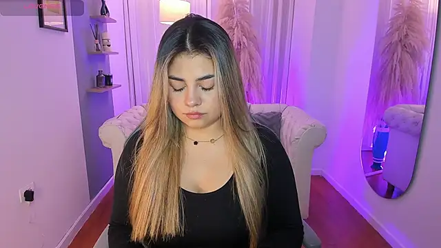 Snapshot of taylor_smiith1 chatting on January 2026 08:25:02 PM taylor smiith1 online show from January 2026 08:25:02 PM