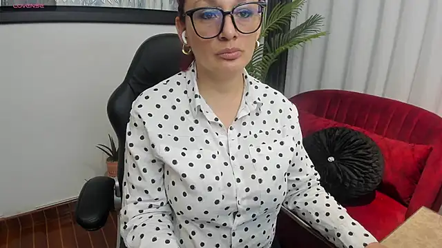VictoriaPaker online show from May 2026 12:23:02 PM