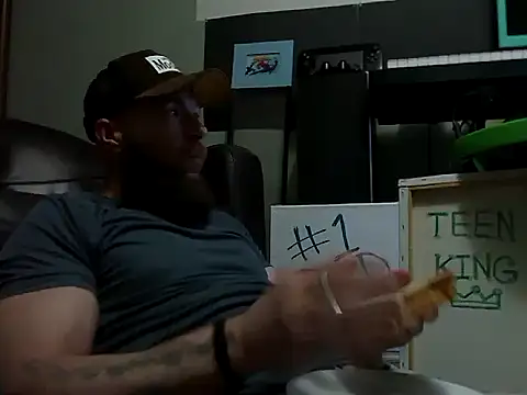 Snapshot of Numba1dad_ chatting on January 2026 05:00:02 AM Numba1dad online show from January 2026 05:00:02 AM