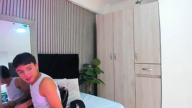 Snapshot of LeoHard__ chatting on February 2026 02:10:02 AM LeoHard online show from February 2026 02:10:02 AM