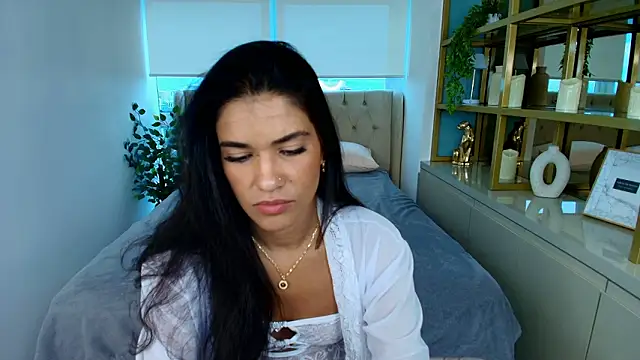 Snapshot of Maxine_Spencer chatting on February 2026 07:56:02 PM Maxine Spencer online show from February 2026 07:56:02 PM