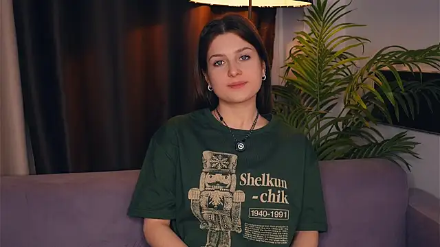 Snapshot of DeanUnnold chatting on January 2026 07:00:01 AM DeanUnnold online show from January 2026 07:00:01 AM