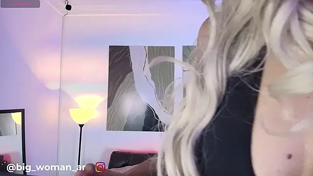 Snapshot of big_woman chatting on February 2026 03:33:01 AM big woman online show from February 2026 03:33:01 AM