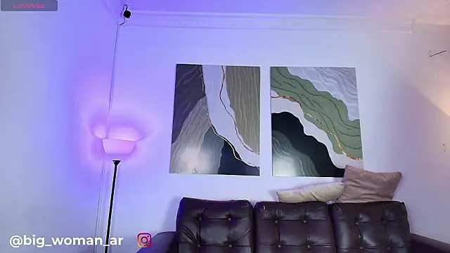 Snapshot of big_woman chatting on February 2026 03:11:01 AM big woman online show from February 2026 03:11:01 AM