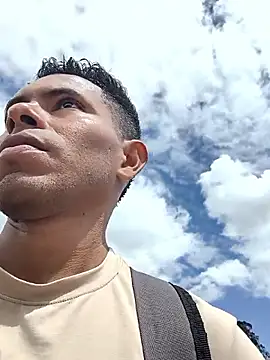 Snapshot of adambrosk_08 chatting on January 2026 05:28:02 PM adambrosk 08 online show from January 2026 05:28:02 PM