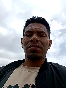 Snapshot of adambrosk_08 chatting on February 2026 04:43:01 PM adambrosk 08 online show from February 2026 04:43:01 PM