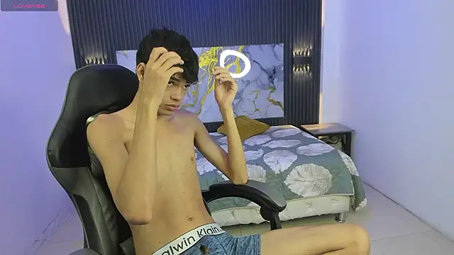 Dark Desiree18 online show from February 2026 12:23:01 PM