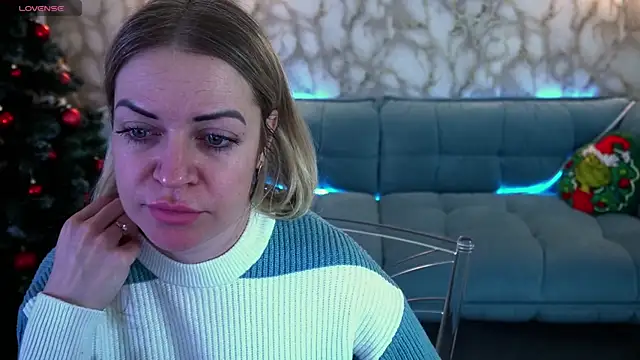 Snapshot of AnnaRayy chatting on January 2026 06:48:01 AM AnnaRayy online show from January 2026 06:48:01 AM