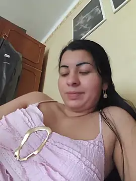 Sonja200 online show from May 2026 01:06:01 PM