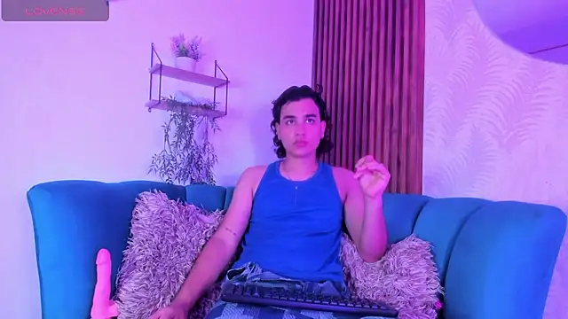 Snapshot of Fran_Smiths chatting on February 2026 07:20:01 PM Fran Smiths online show from February 2026 07:20:01 PM