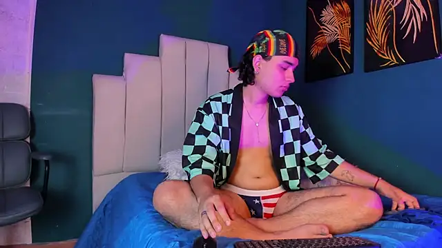 Snapshot of Fran_Smiths chatting on February 2026 07:51:01 PM Fran Smiths online show from February 2026 07:51:01 PM