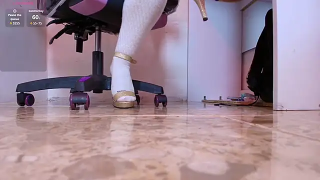 Snapshot of Renata_blue chatting on February 2026 04:52:02 PM Renata blue online show from February 2026 04:52:02 PM