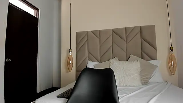 Snapshot of LoganGreys chatting on February 2026 08:49:02 PM LoganGreys online show from February 2026 08:49:02 PM