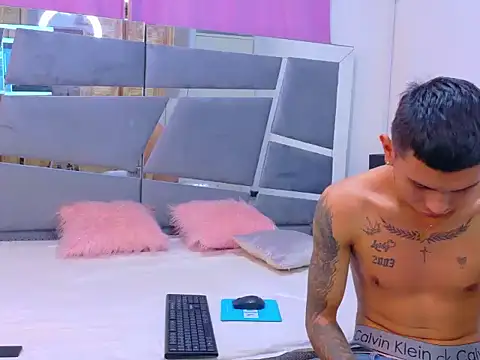 Snapshot of Scook_Gray_ chatting on January 2026 08:56:01 PM Scook Gray online show from January 2026 08:56:01 PM