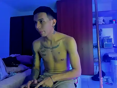 Snapshot of Scook_Gray_ chatting on February 2026 06:34:02 PM Scook Gray online show from February 2026 06:34:02 PM