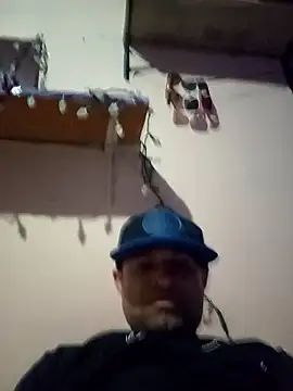 Snapshot of yoguitolokoche chatting on January 2026 02:22:02 PM yoguitolokoche online show from January 2026 02:22:02 PM