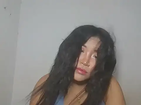 Zyeiii online show from May 2026 06:37:01 PM