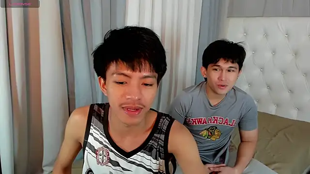 Snapshot of davincihugecock chatting on February 2026 04:33:01 PM davincihugecock online show from February 2026 04:33:01 PM