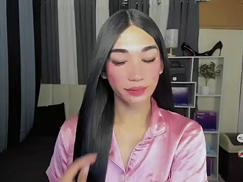 FyangFoxx online show from May 2026 05:51:02 PM