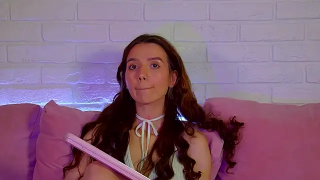 VanessaVienne online show from April 2026 04:45:01 PM