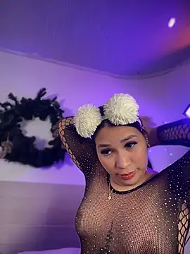 Snapshot of YaraXX1 chatting on February 2026 04:42:01 AM YaraXX1 online show from February 2026 04:42:01 AM