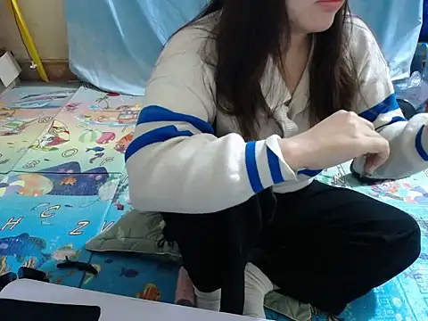 Snapshot of -Mimiu- chatting on January 2026 05:53:02 AM -Mimiu- online show from January 2026 05:53:02 AM