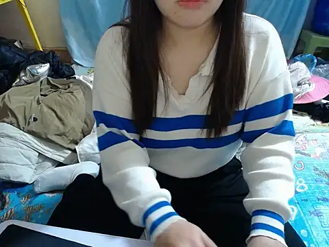 Snapshot of -Mimiu- chatting on January 2026 05:45:02 AM -Mimiu- online show from January 2026 05:45:02 AM