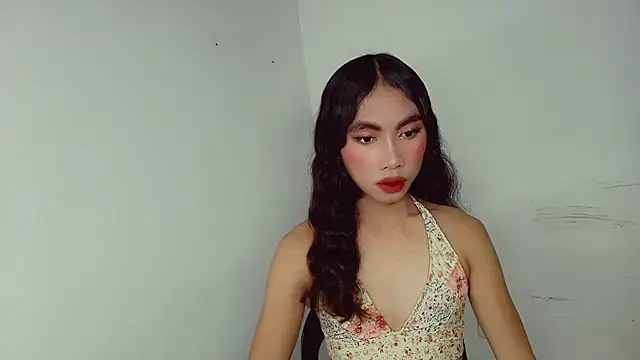 Snapshot of Massivecockfiona chatting on January 2026 06:27:01 AM Massivecockfiona online show from January 2026 06:27:01 AM