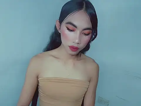 Snapshot of Massivecockfiona chatting on February 2026 05:22:02 AM Massivecockfiona online show from February 2026 05:22:02 AM