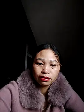 Snapshot of miray- chatting on January 2026 01:42:01 AM miray- online show from January 2026 01:42:01 AM