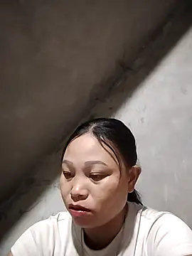 Snapshot of miray- chatting on February 2026 02:36:01 PM miray- online show from February 2026 02:36:01 PM