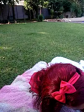 Amanda April online show from March 2026 01:52:01 PM