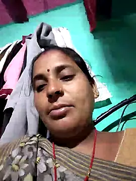 Snapshot of Reena_lodha chatting on April 2026 09:56:01 PM Reena lodha online show from April 2026 09:56:01 PM