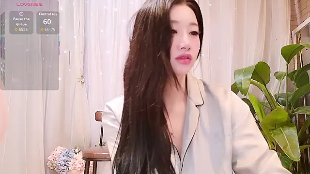 neinei bao online show from April 2026 02:58:01 AM
