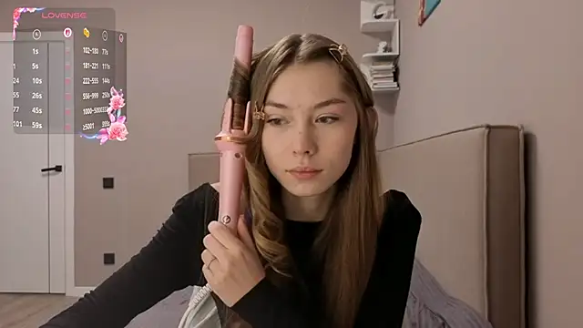 Snapshot of LindyUnderkoffler chatting on February 2026 01:09:02 PM LindyUnderkoffler online show from February 2026 01:09:02 PM